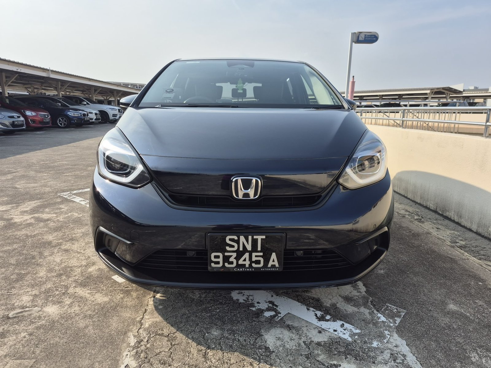 Honda Fit 1.3 Basic Sensing photo 3